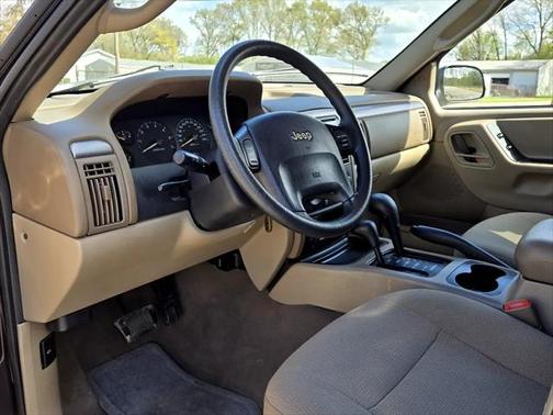 2004 Jeep Grand Cherokee Laredo