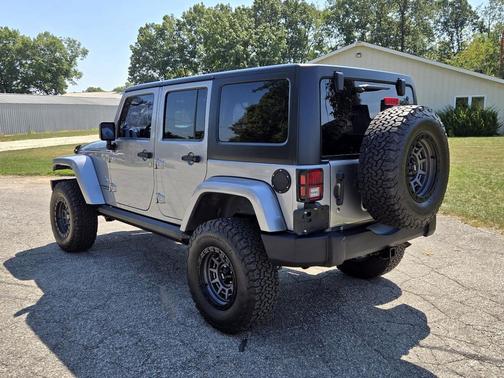 2013 Jeep Wrangler Unlimited Freedom Edition