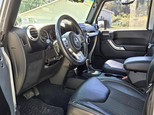 2013 Jeep Wrangler Unlimited Freedom Edition