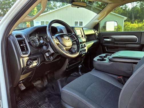 2019 RAM 2500 Tradesman Regular Cab 4x4 8' Box