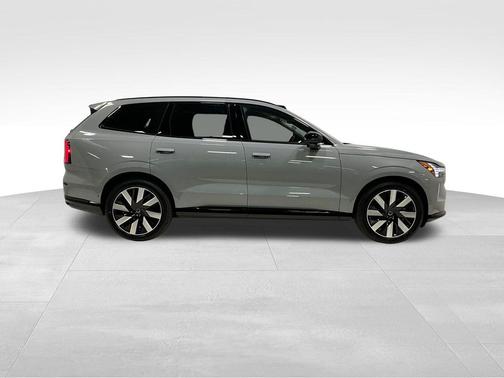2025 Volvo EX90 Twin Motor Ultra