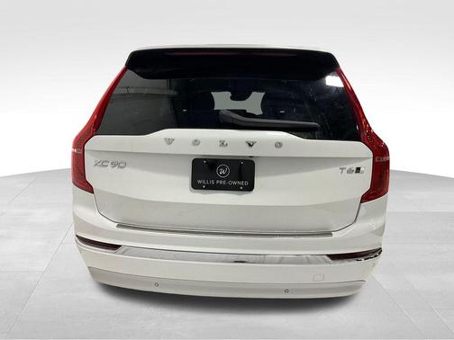 2022 Volvo XC90 T6 Inscription