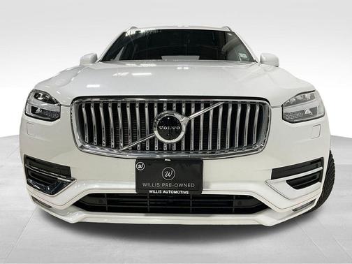 2022 Volvo XC90 T6 Inscription