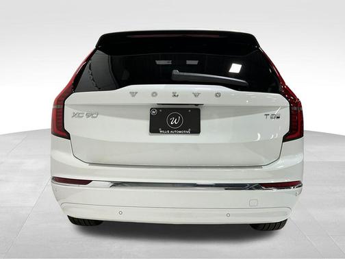 2026 Volvo XC90 Plug-In Hybrid T8 Plus 7-Seater