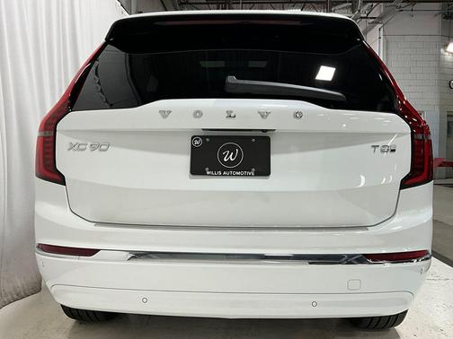 2026 Volvo XC90 Plug-In Hybrid T8 Plus 7-Seater