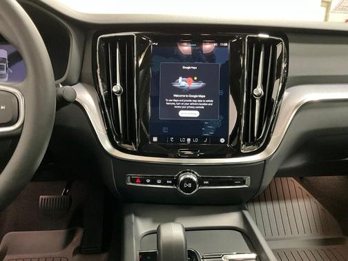 2025 Volvo S60 B5 Core