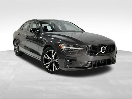 2025 Volvo S60 B5 Core
