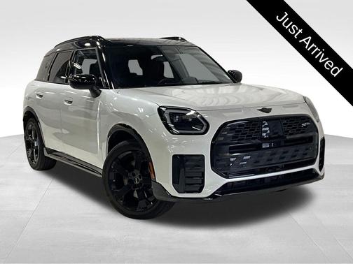Nanuq White Metallic 2026 MINI Countryman Cooper S ALL4
