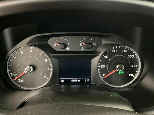 Summit White 2017 GMC Acadia SLE-2