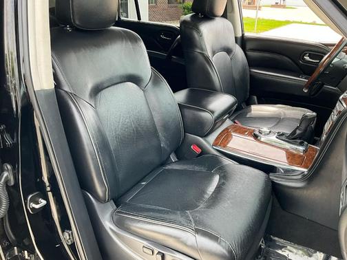 2018 INFINITI QX80 Base