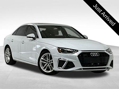 Glacier White Metallic 2022 Audi A4 45 S line Premium Plus