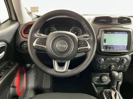 Alpine White Clearcoat 2023 Jeep Renegade Trailhawk