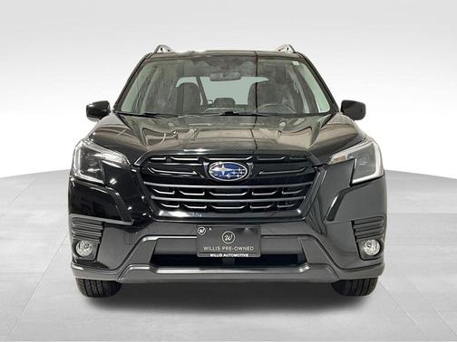 Crystal Black Silica 2023 Subaru Forester Premium