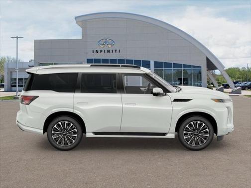 2025 INFINITI QX80 Luxe