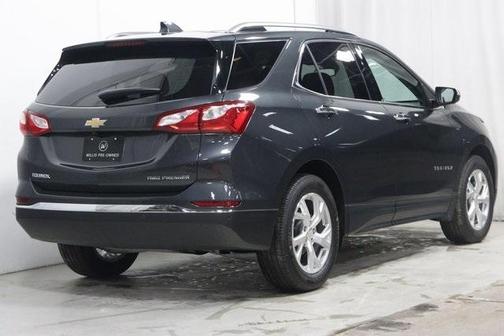 Photo 3 of 37 of 2020 Chevrolet Equinox Premier w/1LZ