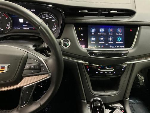 2022 Cadillac XT5 Premium Luxury