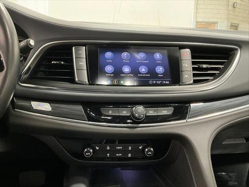 2022 Buick Enclave AWD Essence