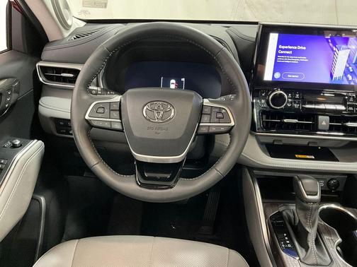 2024 Toyota Highlander Hybrid Platinum