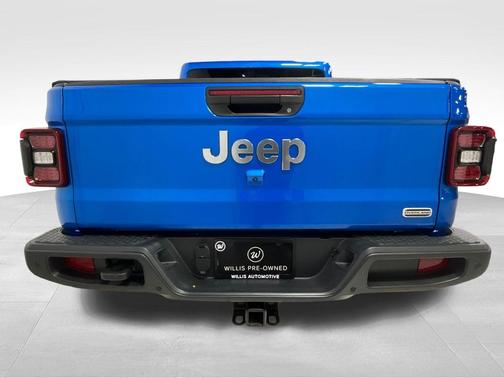 2022 Jeep Gladiator Overland