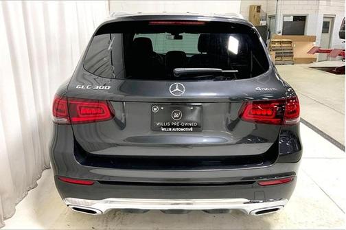 Photo 3 of 29 of 2020 Mercedes-Benz GLC 300 Base 4MATIC