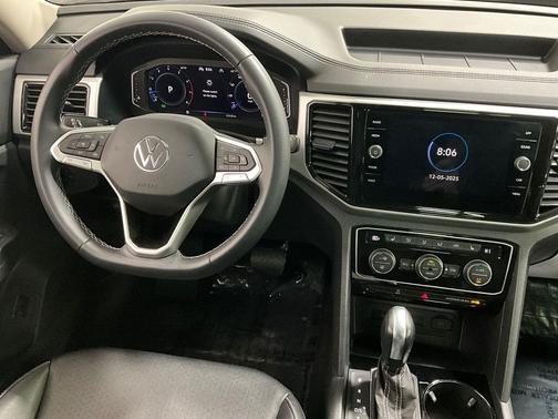 2023 Volkswagen Atlas 3.6L SE w/Technology