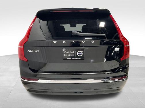 2024 Volvo XC90 Recharge Plug-In Hybrid T8 Ultimate Bright Theme 7-Seater