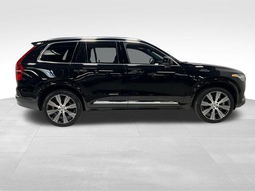 2024 Volvo XC90 Recharge Plug-In Hybrid T8 Ultimate Bright Theme 7-Seater