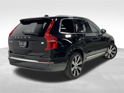 2024 Volvo XC90 Recharge Plug-In Hybrid T8 Ultimate Bright Theme 7-Seater