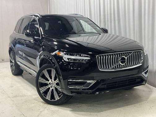 2024 Volvo XC90 Recharge Plug-In Hybrid T8 Ultimate Bright Theme 7-Seater