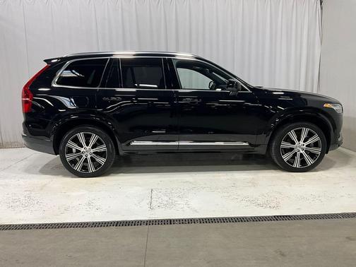 2024 Volvo XC90 Recharge Plug-In Hybrid T8 Ultimate Bright Theme 7-Seater