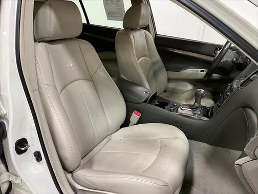 2013 INFINITI G37x Base