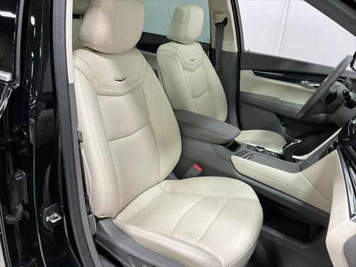 2023 Cadillac XT6 Premium Luxury AWD