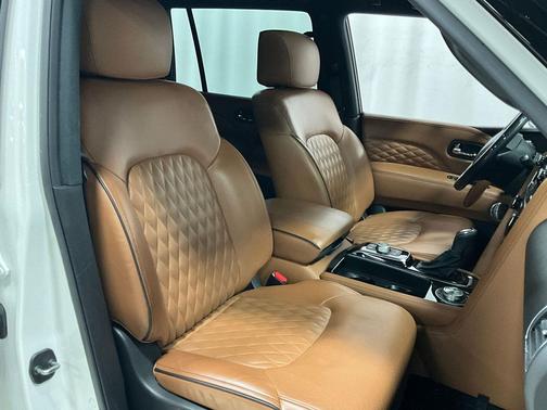 2023 INFINITI QX80 SENSORY AWD