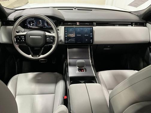 2026 Land Rover Range Rover Velar P250 SE R-Dynamic