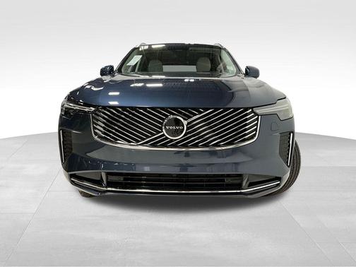 2026 Volvo XC90 B6 Ultra 7-Seater