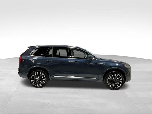 2026 Volvo XC90 B6 Ultra 7-Seater