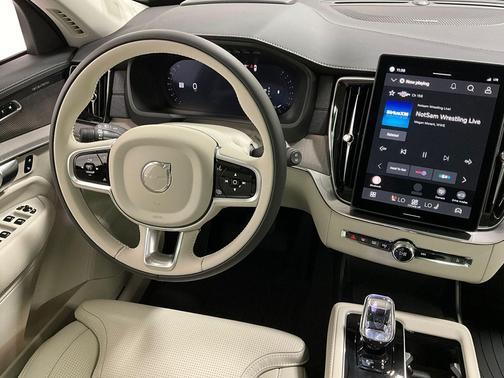 2026 Volvo XC90 B6 Ultra 7-Seater