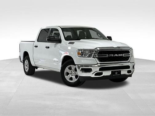 Bright White Clearcoat 2024 RAM 1500 Big Horn/Lone Star
