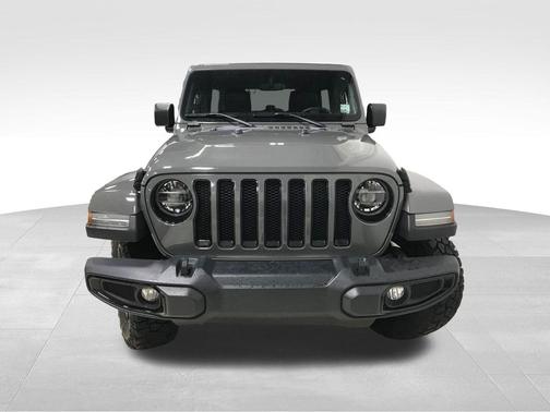 Sting-Gray Clearcoat 2019 Jeep Wrangler Unlimited Sahara