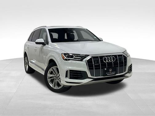 Carrara White 2022 Audi Q7 55 Premium Plus