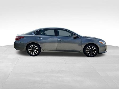 2018 Nissan Altima 2.5 SV