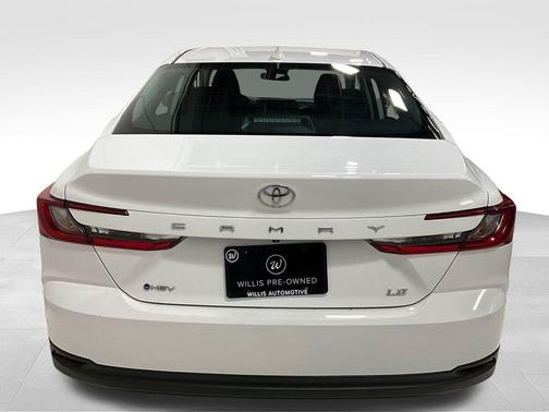 Ice Cap 2026 Toyota Camry LE