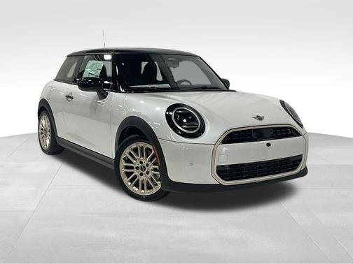2025 MINI Hardtop ICONIC
