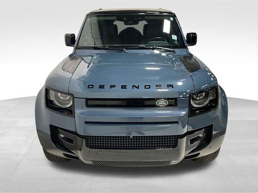 2020 Land Rover Defender 110 SE