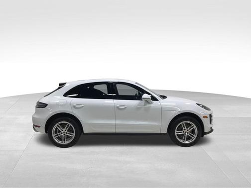 White 2020 Porsche Macan Macan