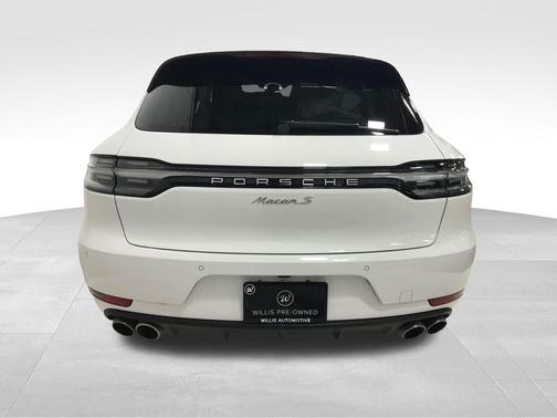 White 2020 Porsche Macan Macan