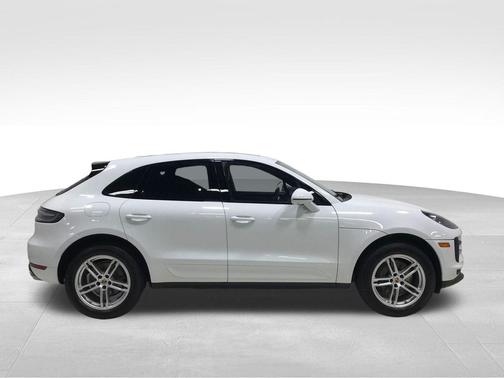 White 2020 Porsche Macan Macan