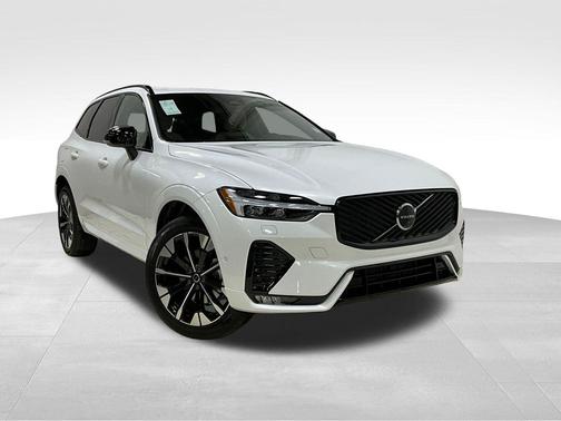 2026 Volvo XC60 B5 Plus