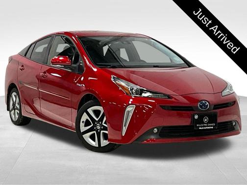 2021 Toyota Prius XLE