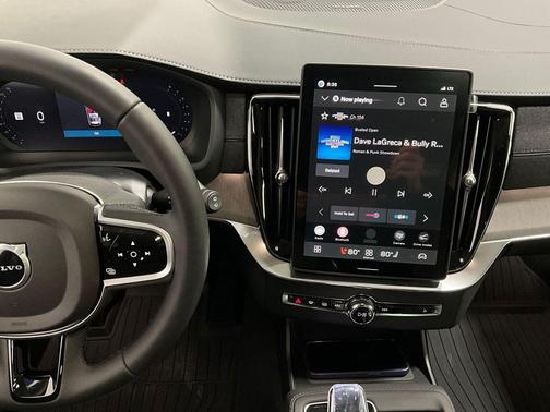 Vapour Grey Metallic 2026 Volvo XC90 Ultra, B6 AWD Gas (mild hybrid), Gasoline, Bright, 7 Seats